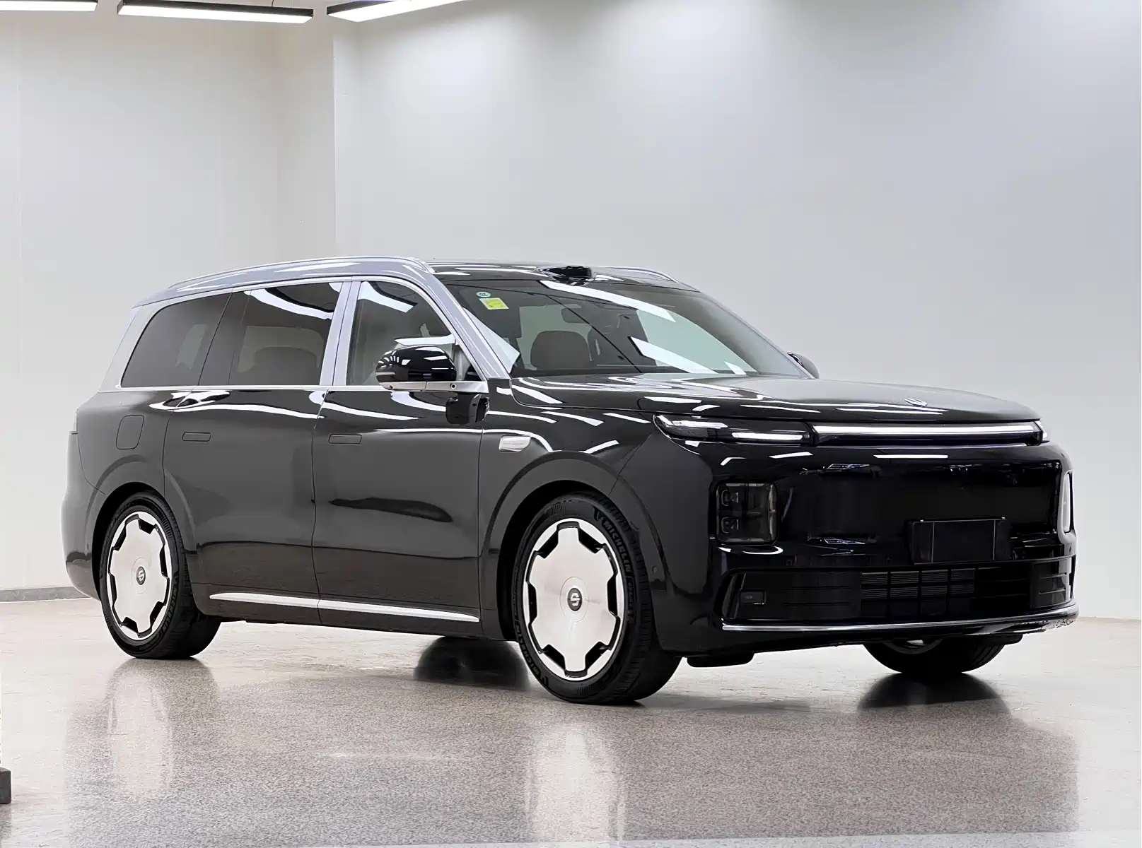 Leapmotor D Series 2026 Model Extended Range 80.3kWh 7-Seater — фото 3