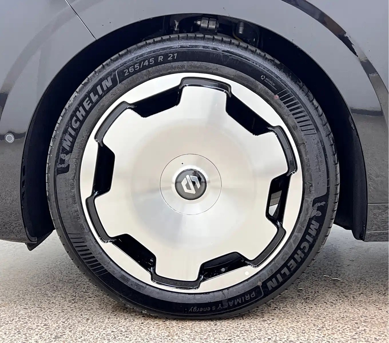 Leapmotor D Series 2026 Model Extended Range 80.3kWh 7-Seater — фото 9
