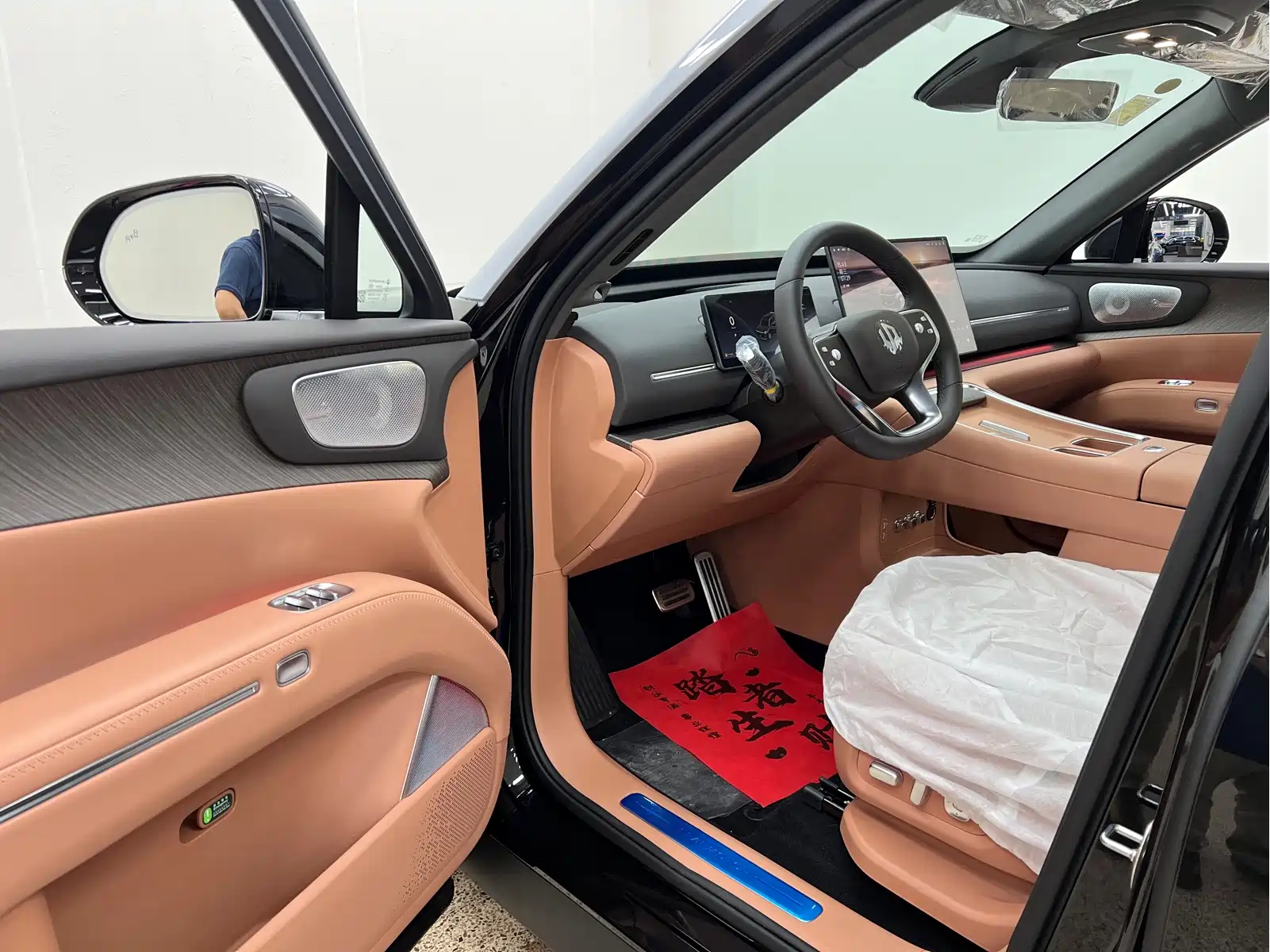 Leapmotor D Series 2026 Model Extended Range 80.3kWh 7-Seater — фото 13