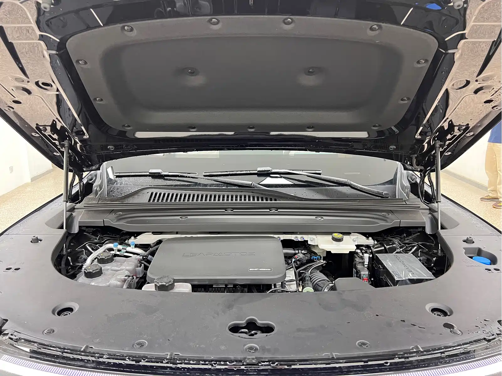 Leapmotor D Series 2026 Model Extended Range 80.3kWh 7-Seater — фото 31