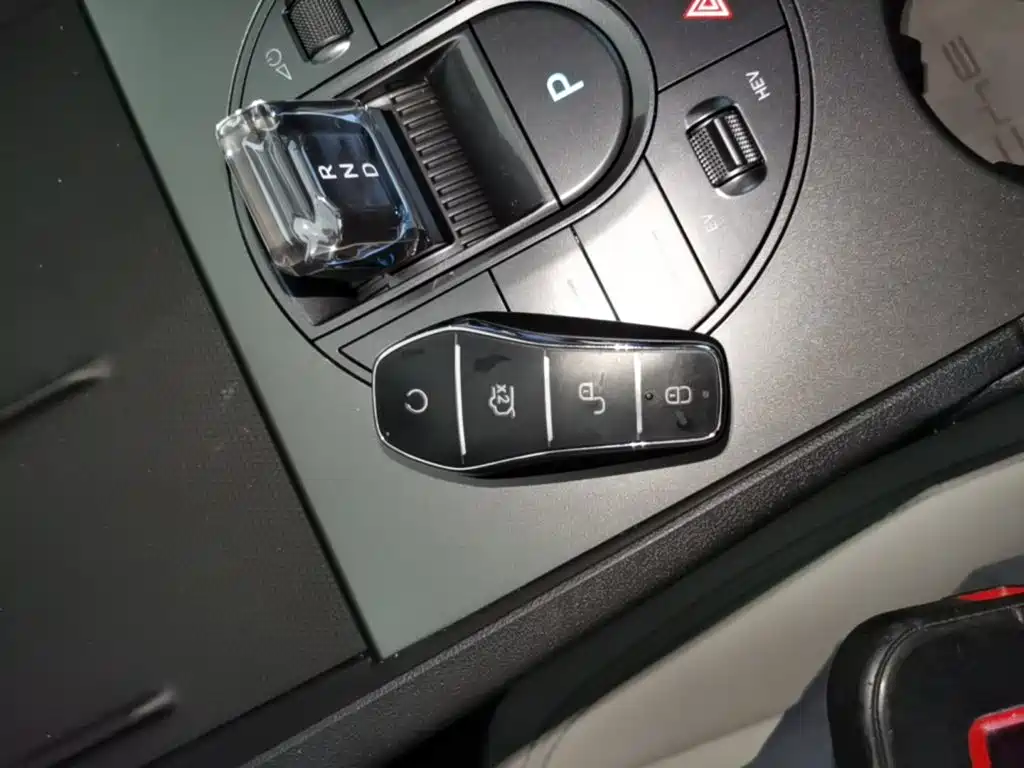 BYD Seal 06 New Energy 2024 DM-i 80KM Luxury — фото 17