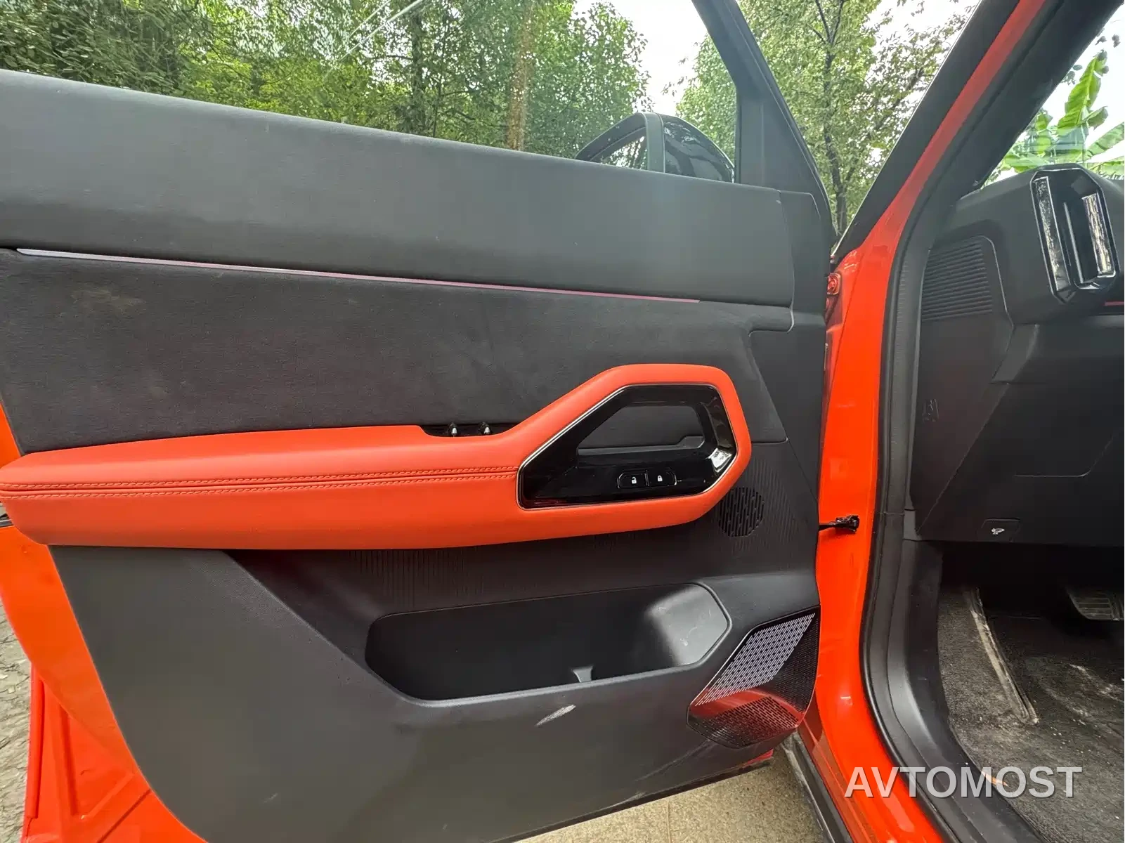 Ford Mustang NEV 2025 Plug-in Range Extender Hybrid — фото 12