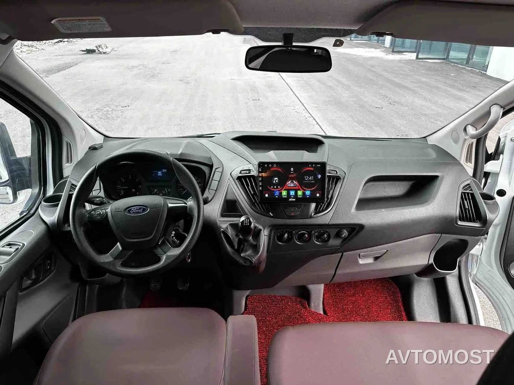 Ford Transit 2019 2.0T Diesel Multi-Purpose Commercial Vehicle Short Wheelbase Low Roof 6-Seater China VI — фото 3