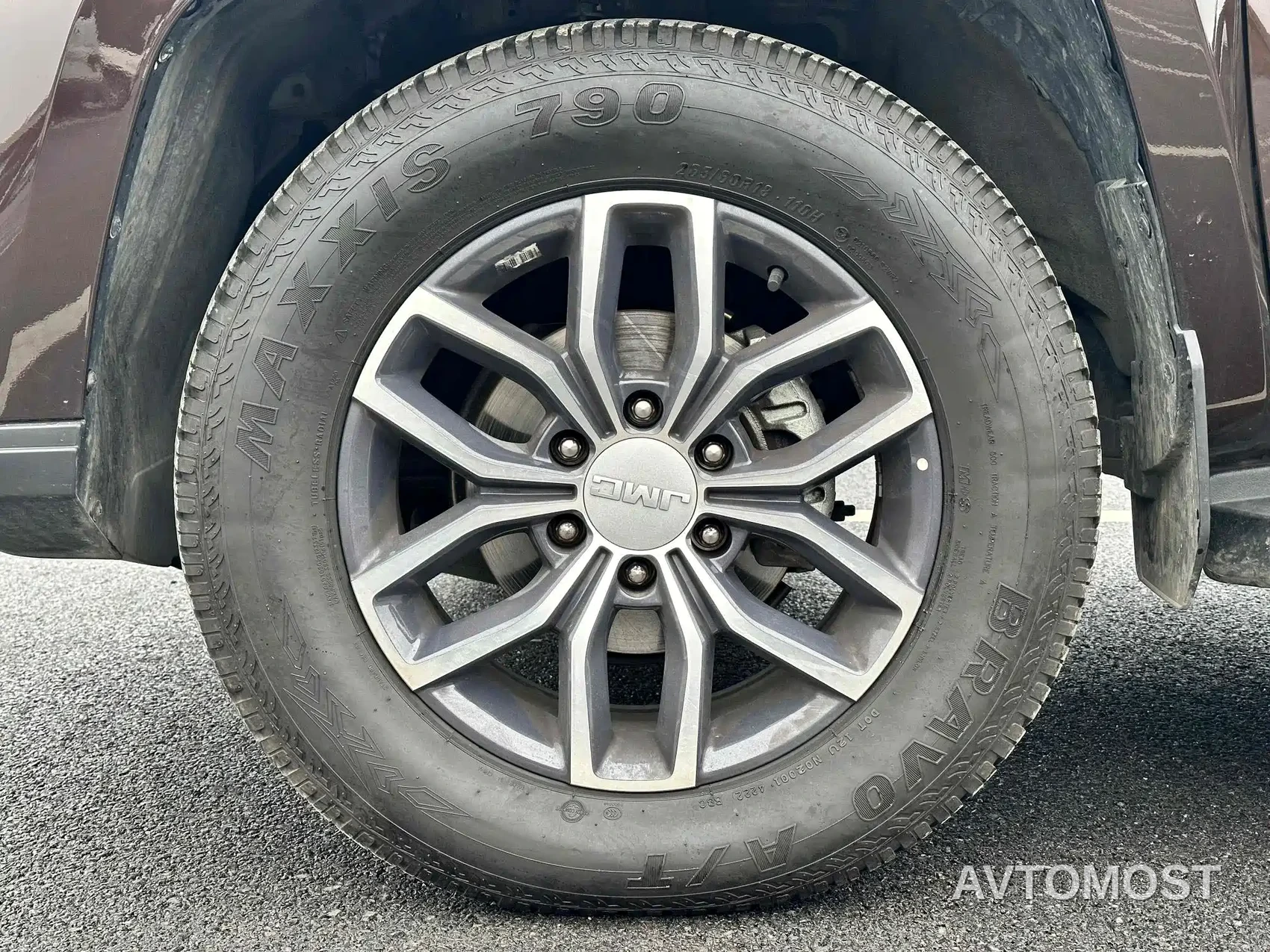 Jiangling Yuhu 9 2022 2.0T Automatic Diesel 4WD Ultimate Edition — фото 9