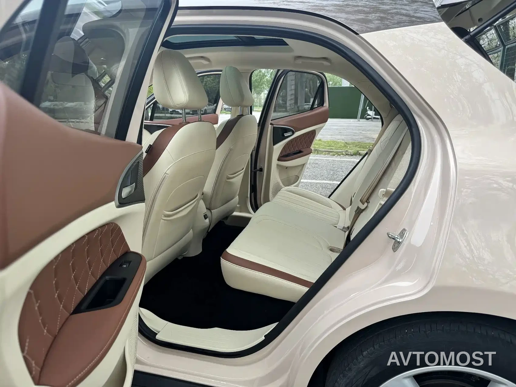 Ora Good Cat 2021 400km Standard Range Venus Edition (LFP) — фото 6