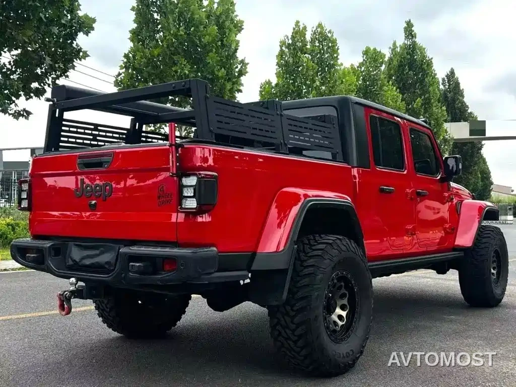 Jeep Gladiator 2022 3.6L Pioneer Edition — фото 8
