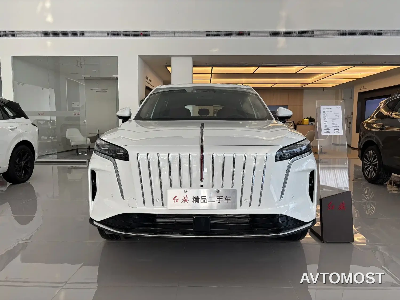 Hongqi HS6 PHEV 2026 Model 220 Intelligent Hybrid Edition — фото 2