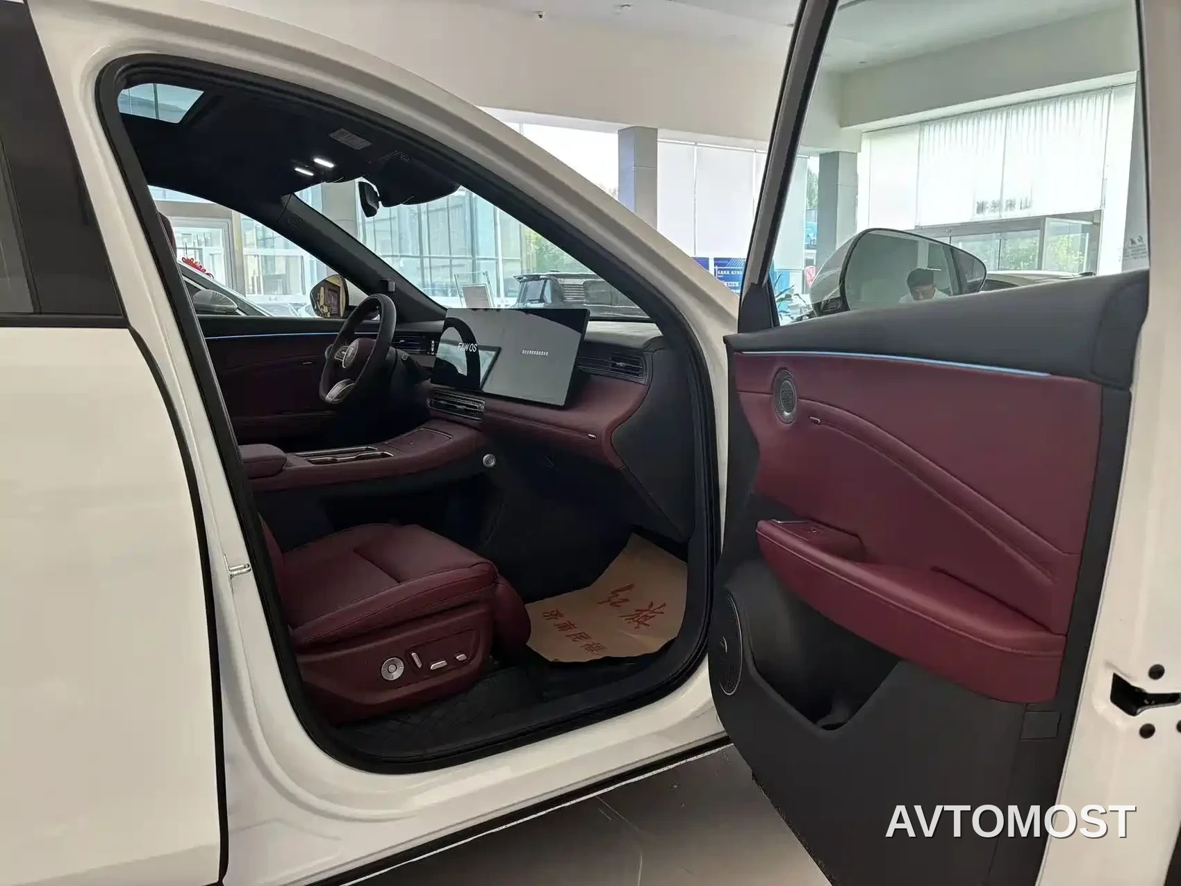 Hongqi HS6 PHEV 2026 Model 220 Intelligent Hybrid Edition — фото 7