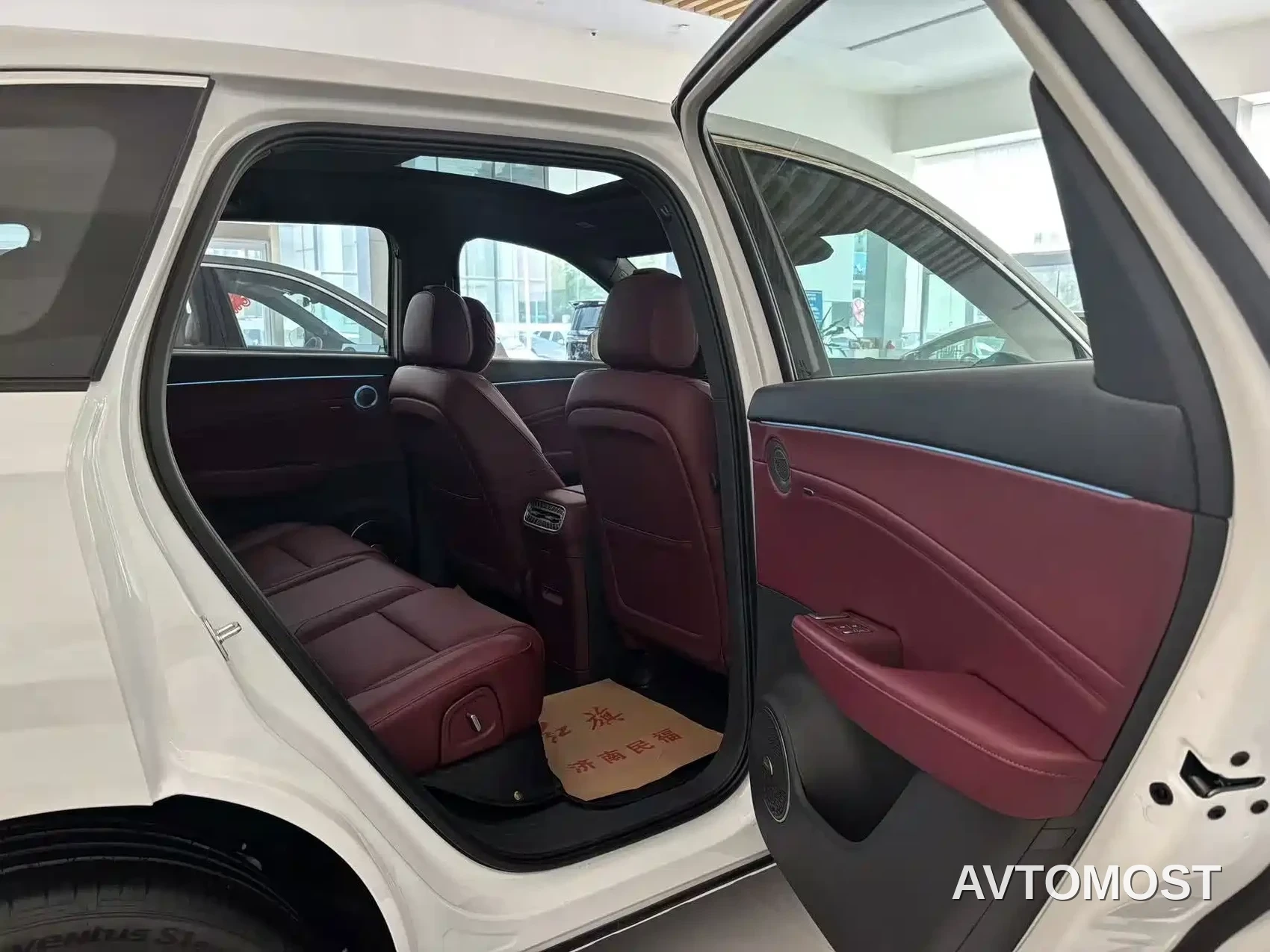 Hongqi HS6 PHEV 2026 Model 220 Intelligent Hybrid Edition — фото 8