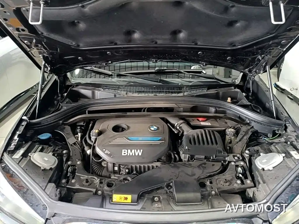 BMW X1 New Energy 2020 xDrive30Le Premium Edition — фото 20