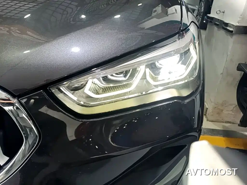 BMW X1 New Energy 2020 xDrive30Le Premium Edition — фото 24