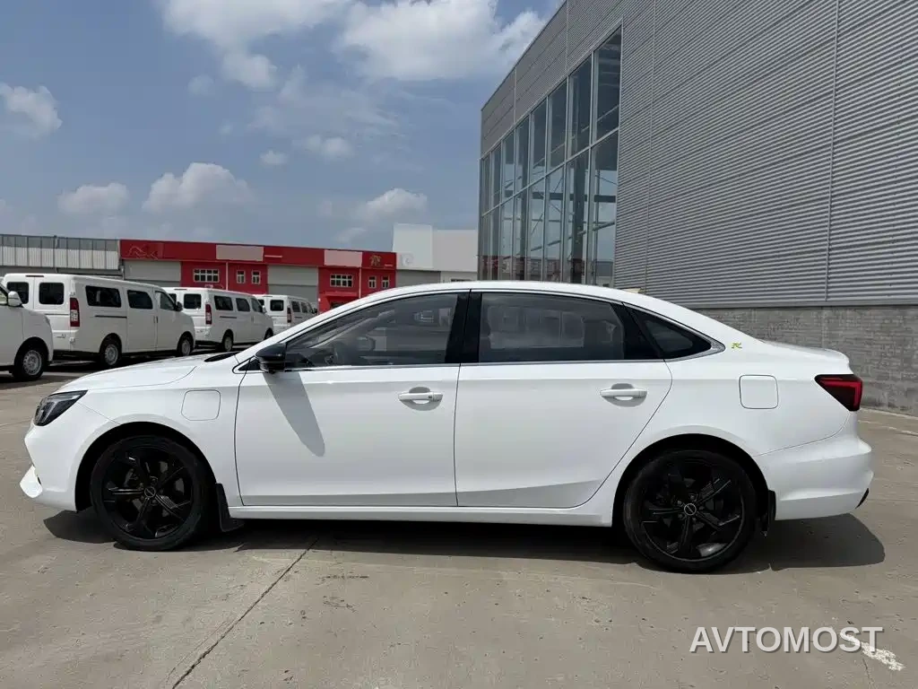 Roewe i6 MAX EV 2020 Model 1.5T PHEV Cool Edition — фото 1