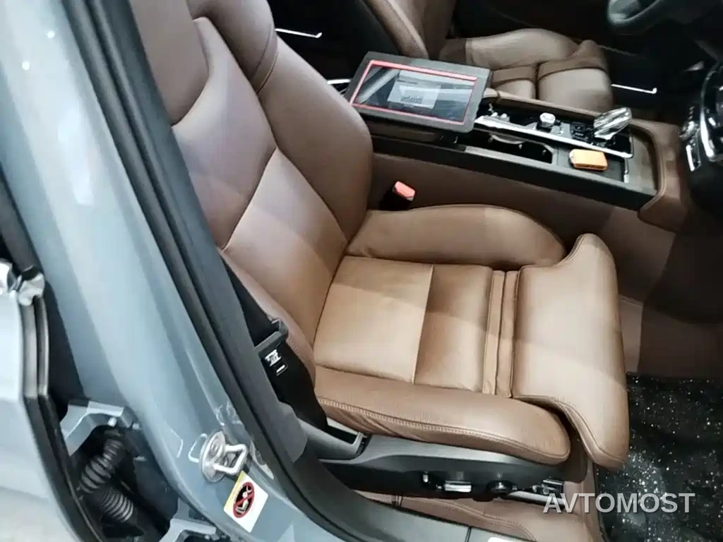 Volvo S90 2023 B5 Intelligent Vision Luxury Edition — фото 25