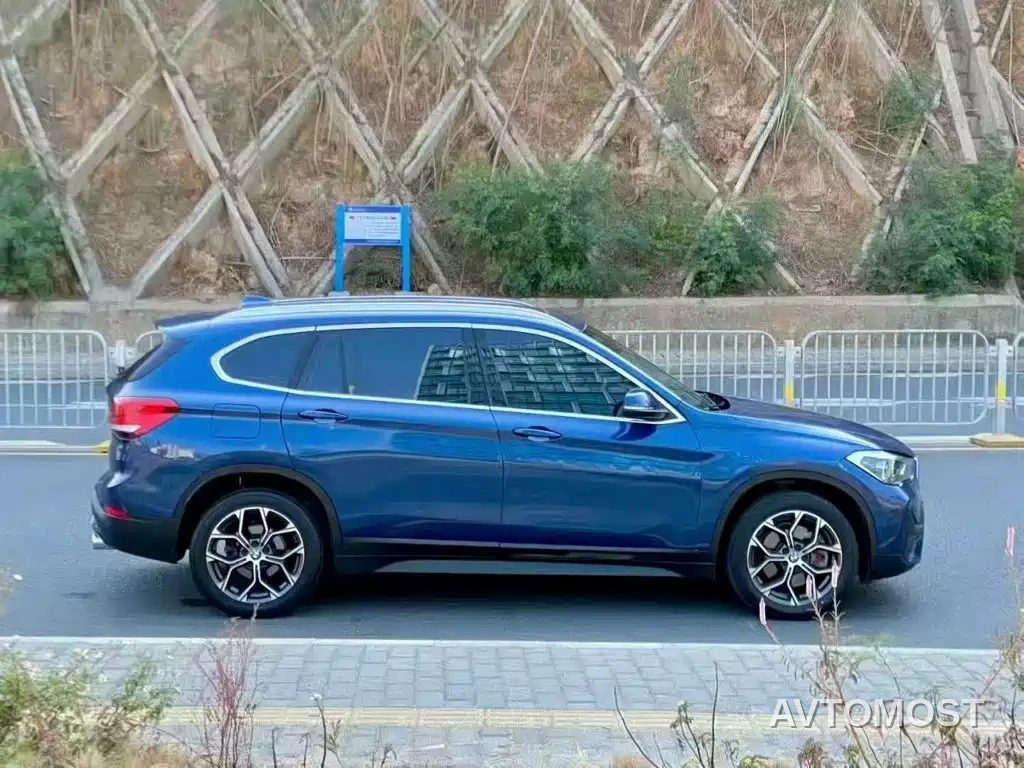 BMW X1 2021 Facelift sDrive25Li Leading — фото 21