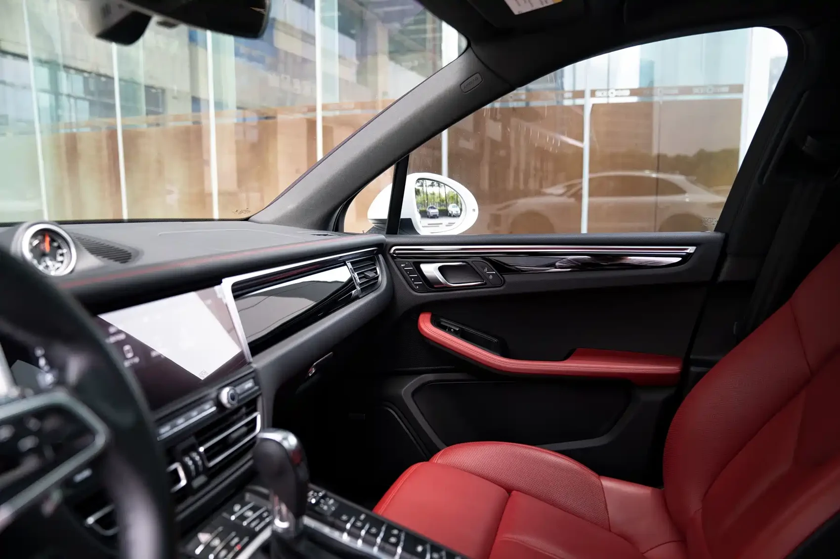 Porsche Macan 2022 Macan S 2.9T — фото 12