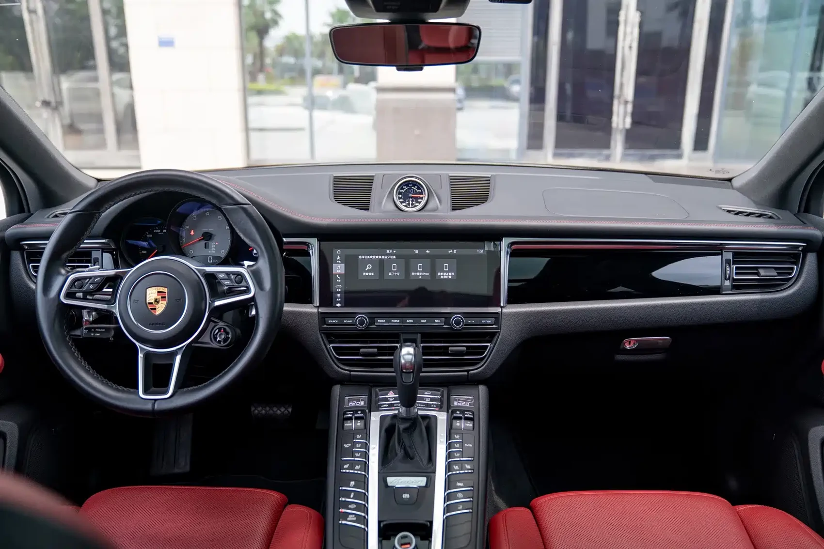Porsche Macan 2022 Macan S 2.9T — фото 18