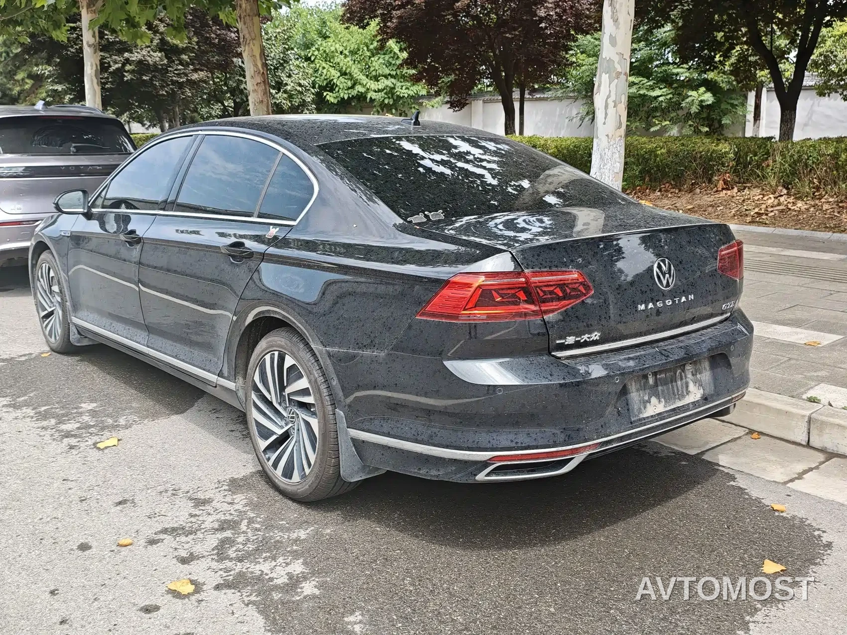 Volkswagen Magotan GTE Plug-in Hybrid 2022 GTE Premium — фото 3