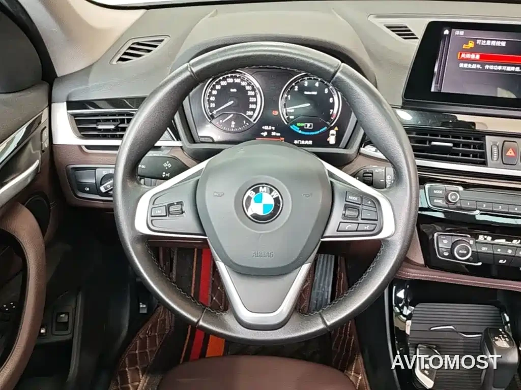 BMW X1 New Energy 2020 xDrive30Le Premium Edition — фото 10