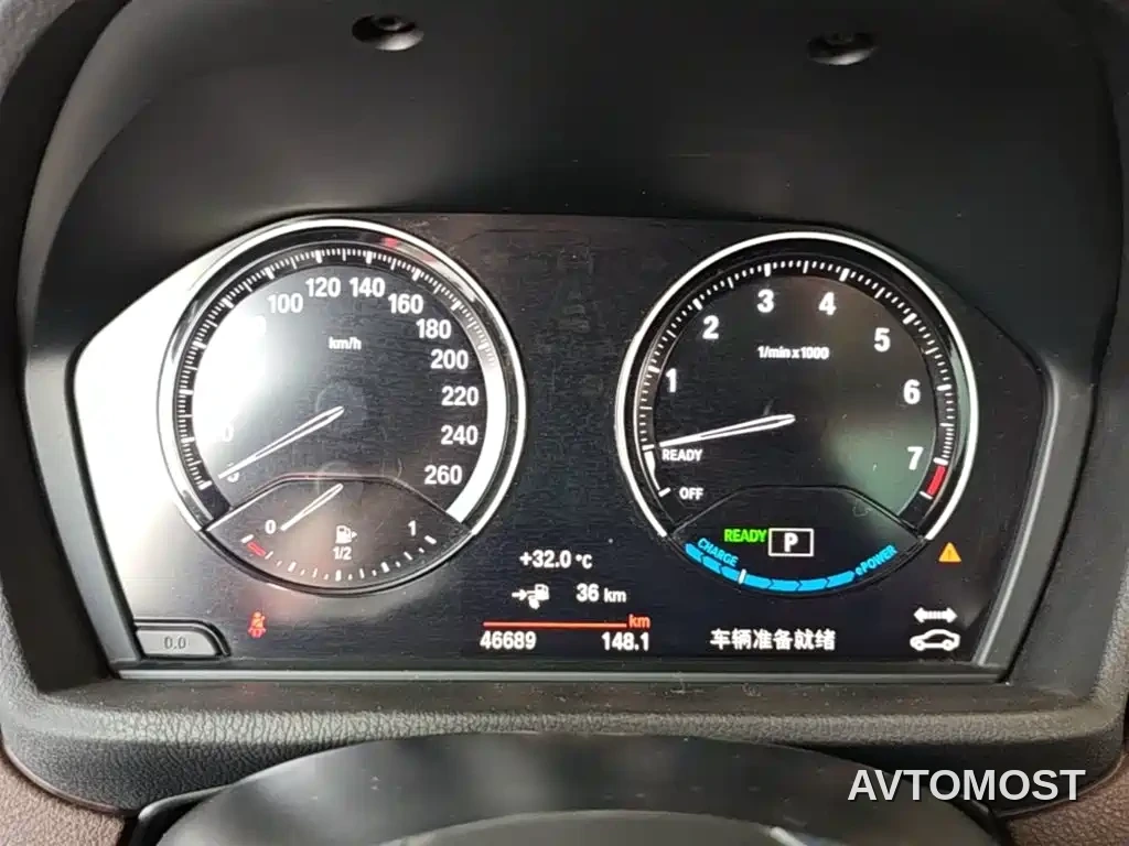 BMW X1 New Energy 2020 xDrive30Le Premium Edition — фото 11