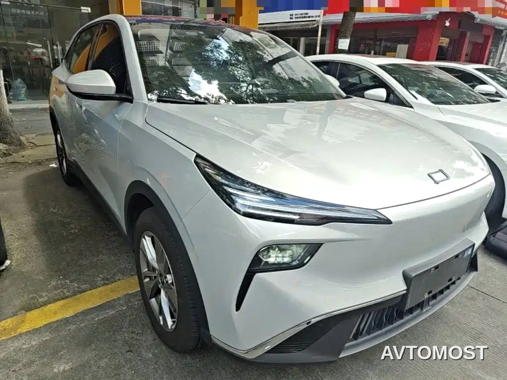Besturn Yueyi 03 2025 Model 565km Comfort Edition — фото 4
