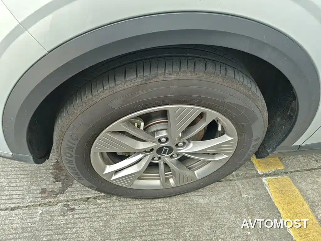 Besturn Yueyi 03 2025 Model 565km Comfort Edition — фото 17