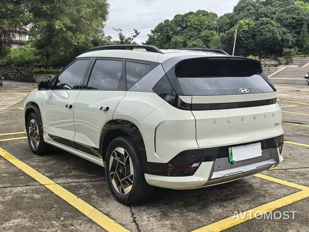 Hyundai ELEXIO 2025 Standard Range RWD — фото 5