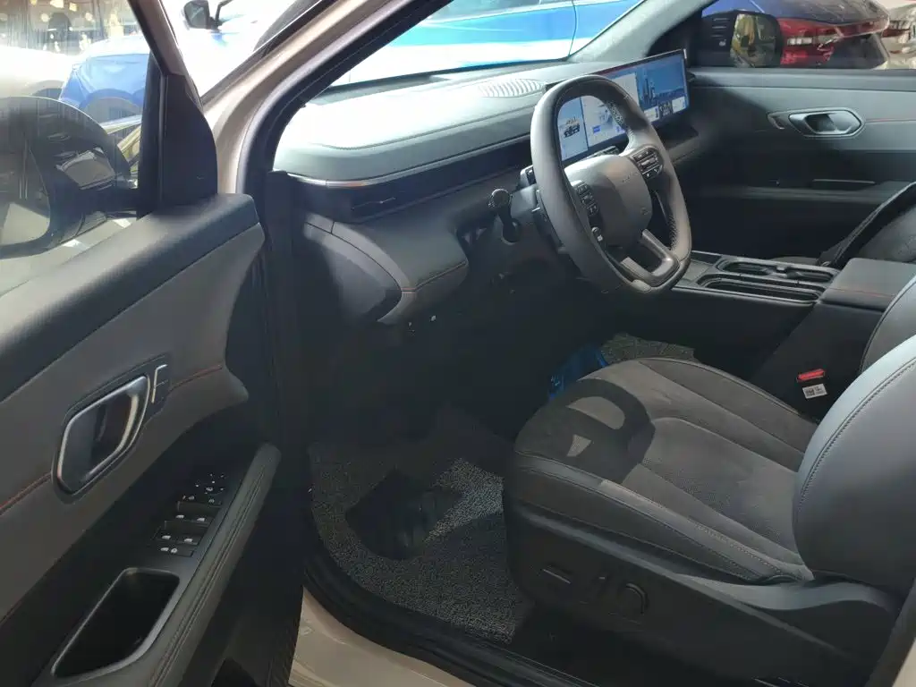 Hyundai ELEXIO 2025 Standard Range RWD — фото 16