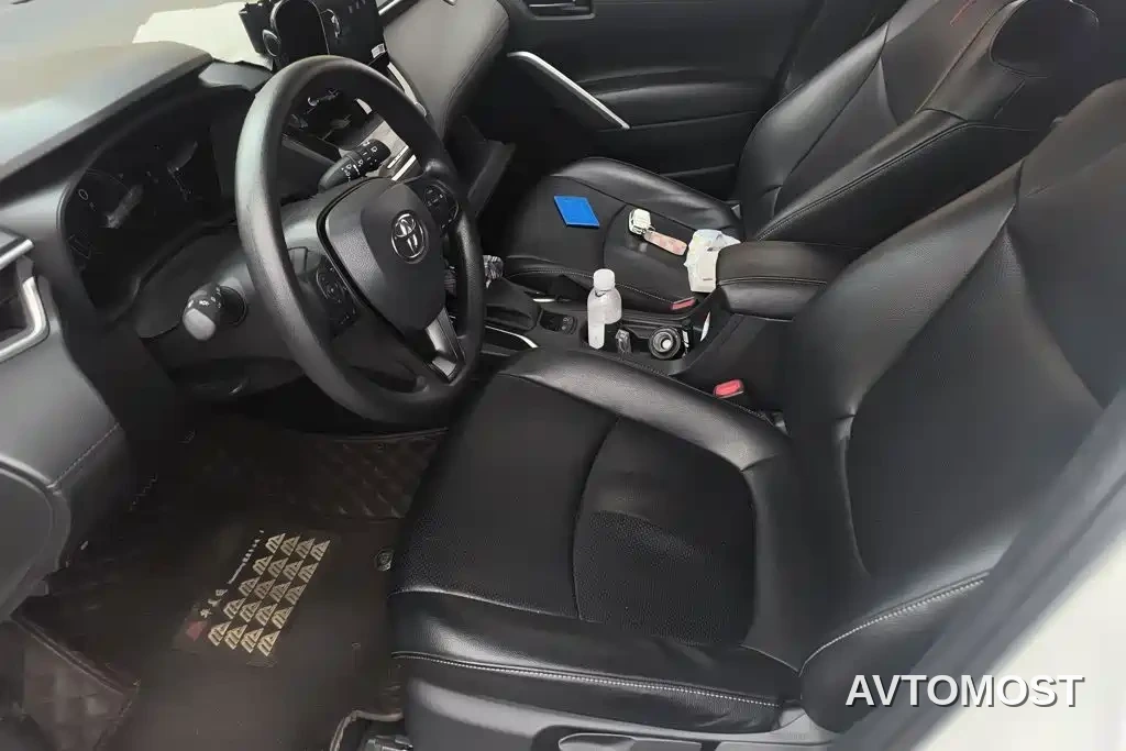 Toyota Corolla Cross 2023 Hybrid 2.0L Pioneer Edition — фото 8