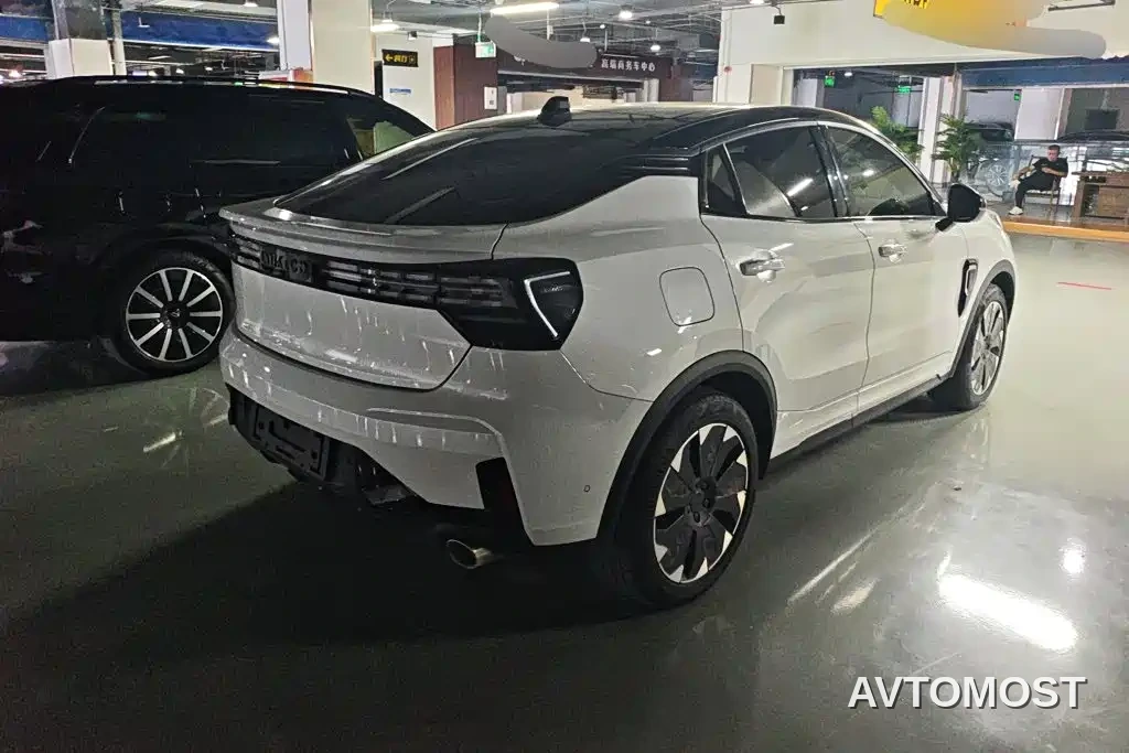 Lynk & Co 05 EM-P 2021 1.5TD PHEV HALO — фото 3