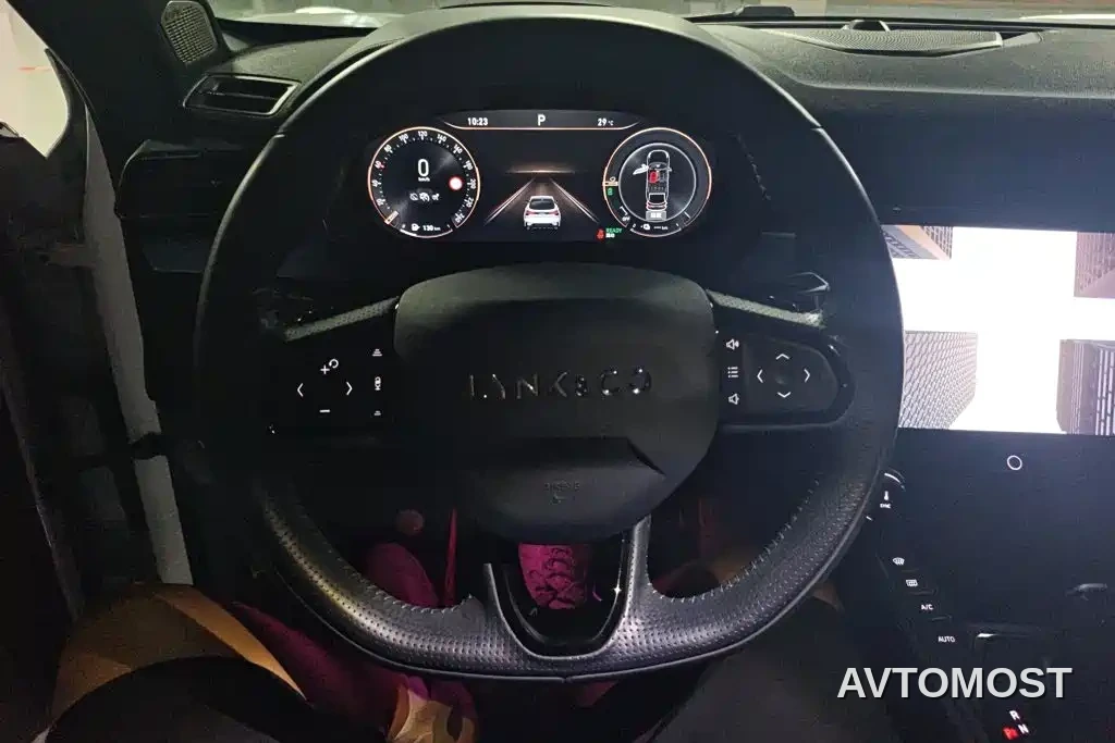 Lynk & Co 05 EM-P 2021 1.5TD PHEV HALO — фото 15