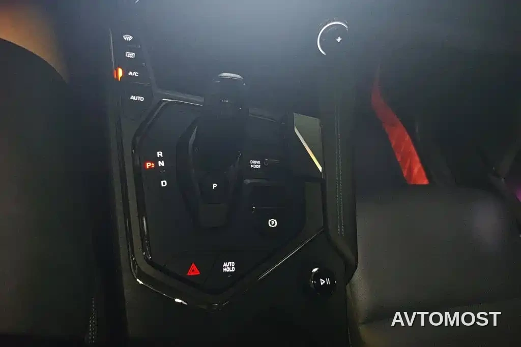 Lynk & Co 05 EM-P 2021 1.5TD PHEV HALO — фото 16