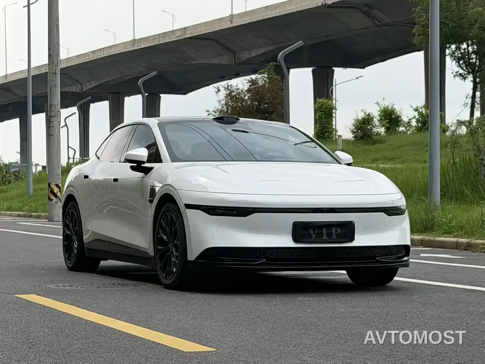 Zeekr 007 2024 RWD Intelligent Driving Edition 100kWh — фото 1