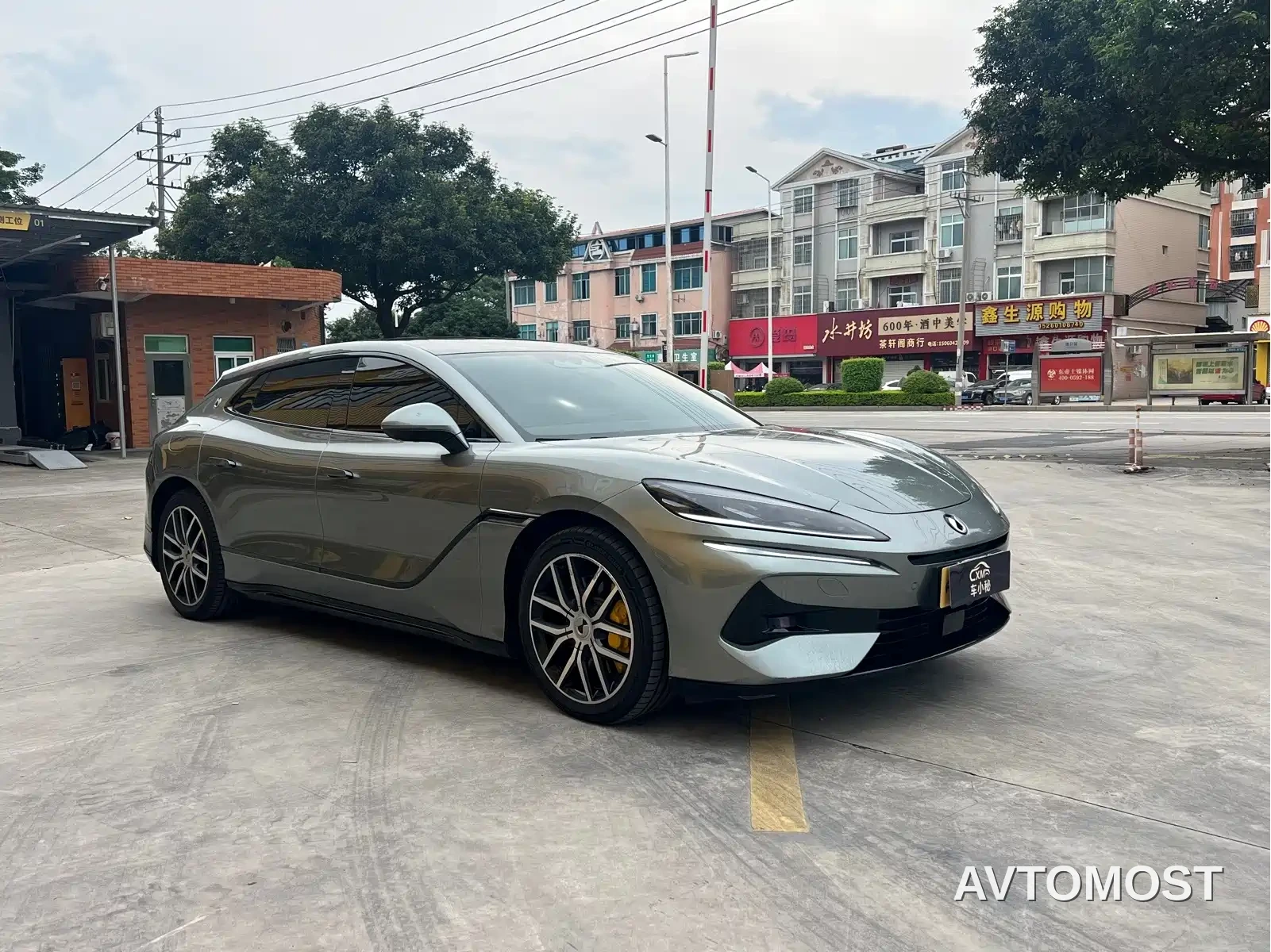 Denza Z9GT 2024 Model 1100 AWD Pro Edition — фото 1