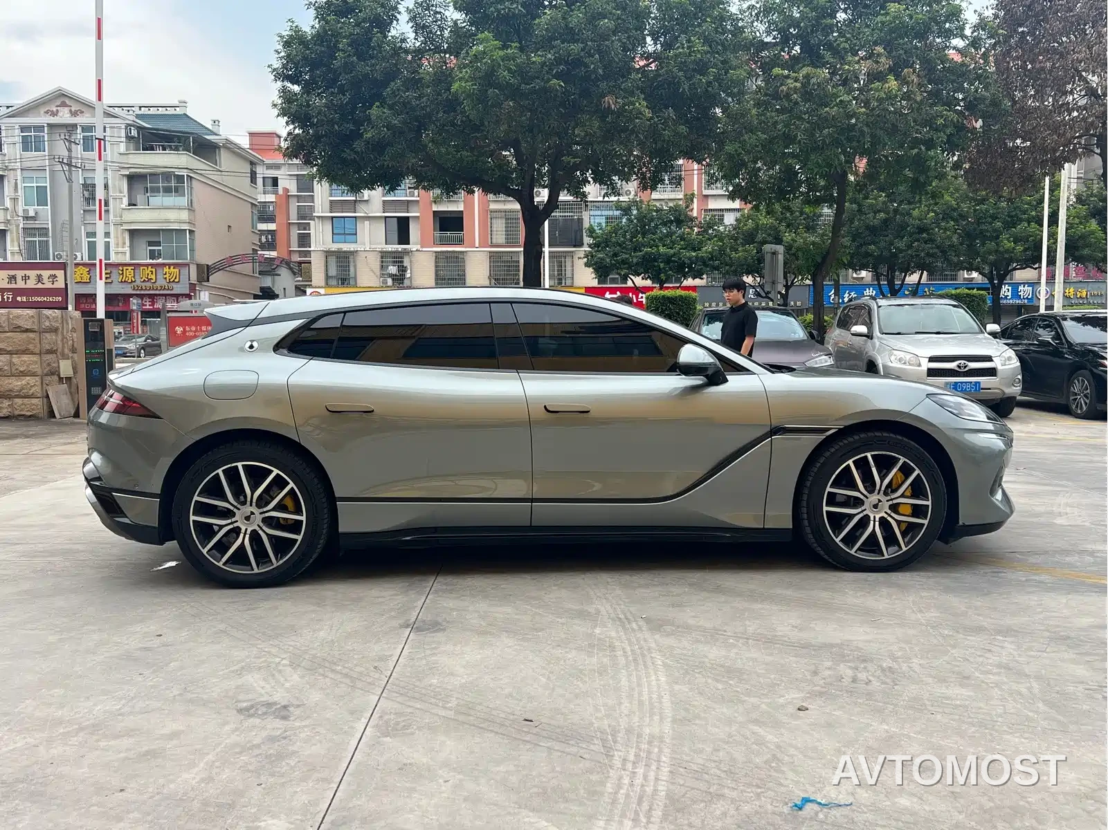 Denza Z9GT 2024 Model 1100 AWD Pro Edition — фото 2
