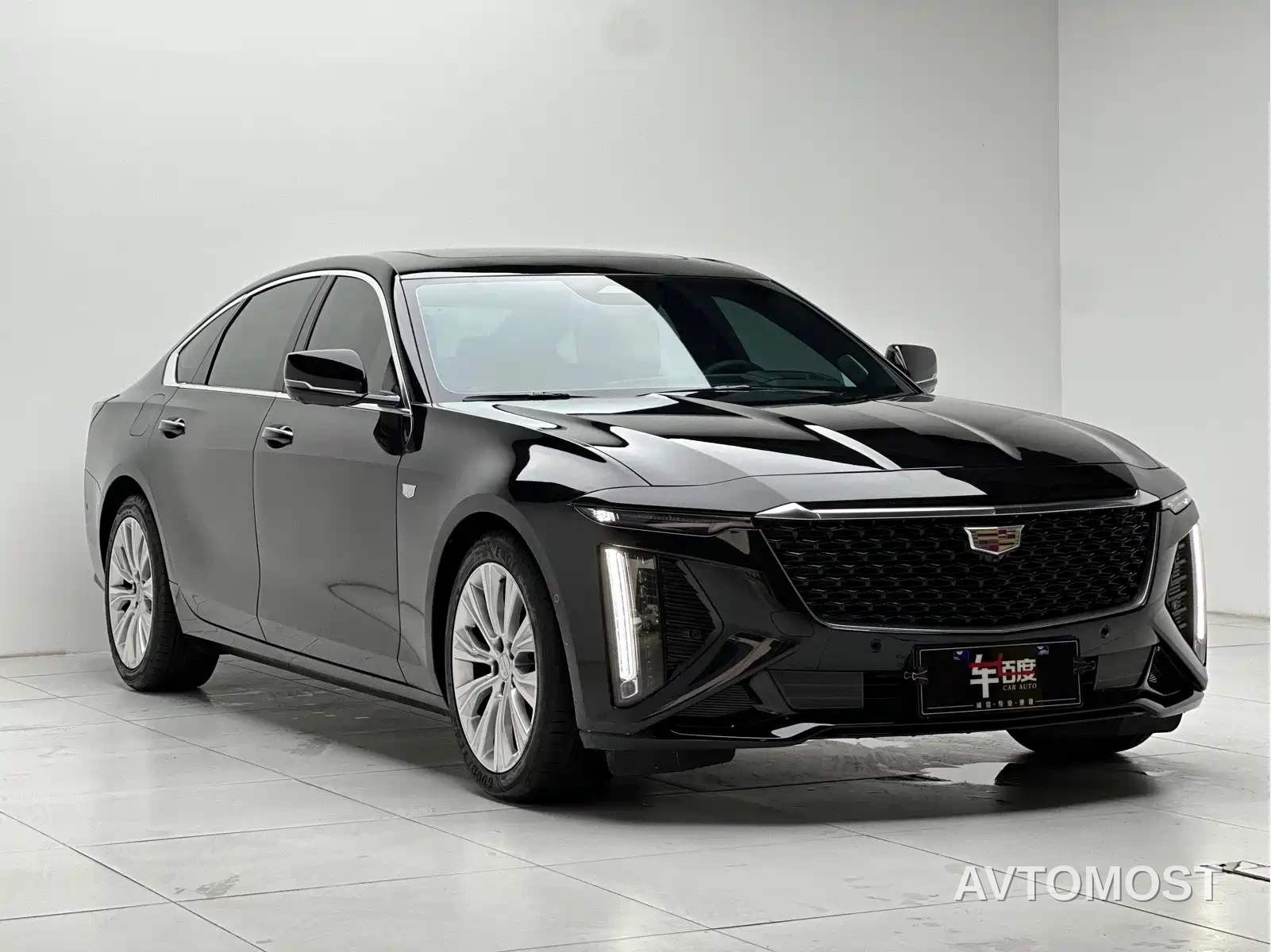 Cadillac CT6 2026 Model 28T Flagship Edition — фото 3
