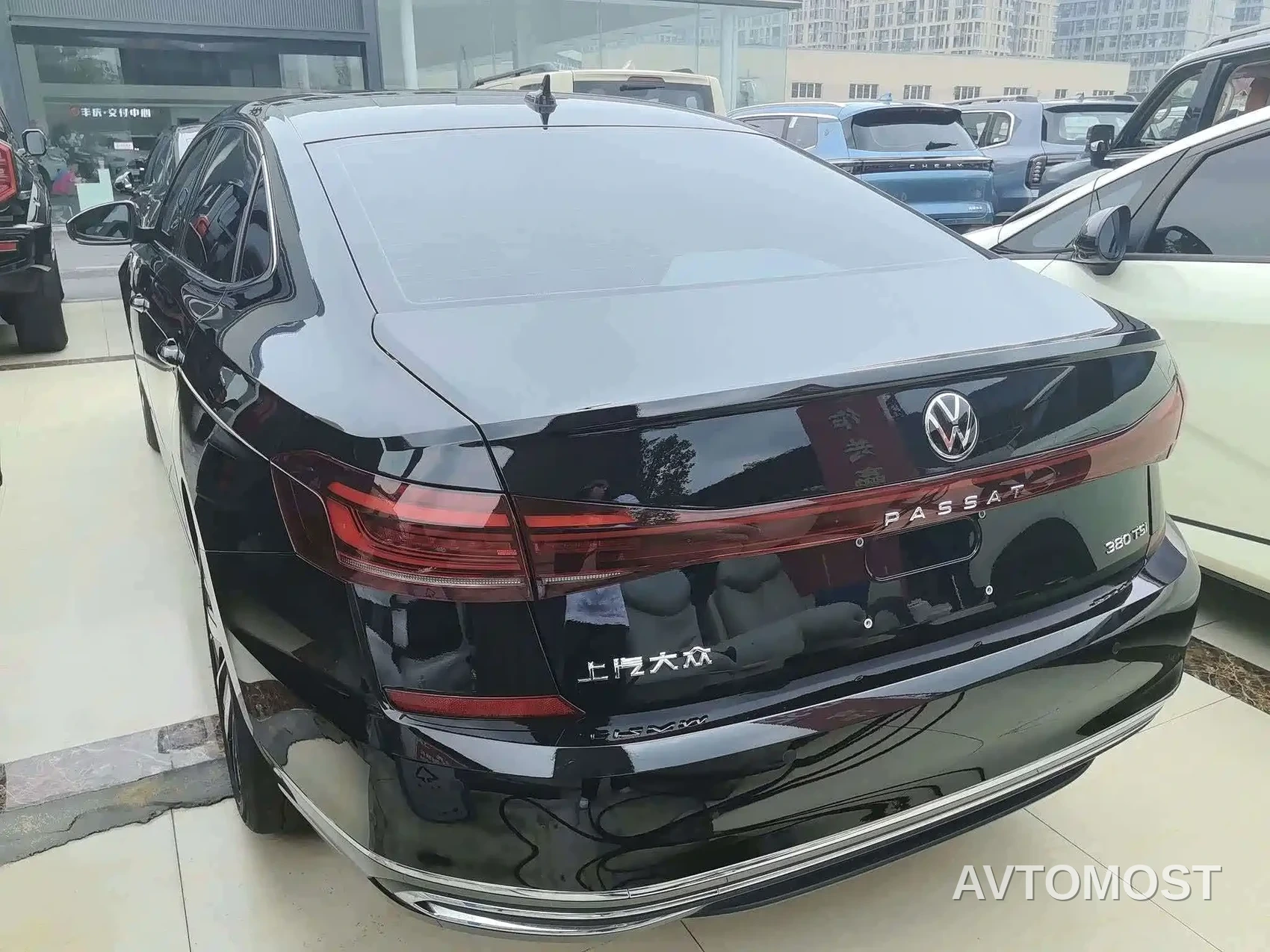 Volkswagen Passat 2024 380TSI Dragon Soaring Edition — фото 13
