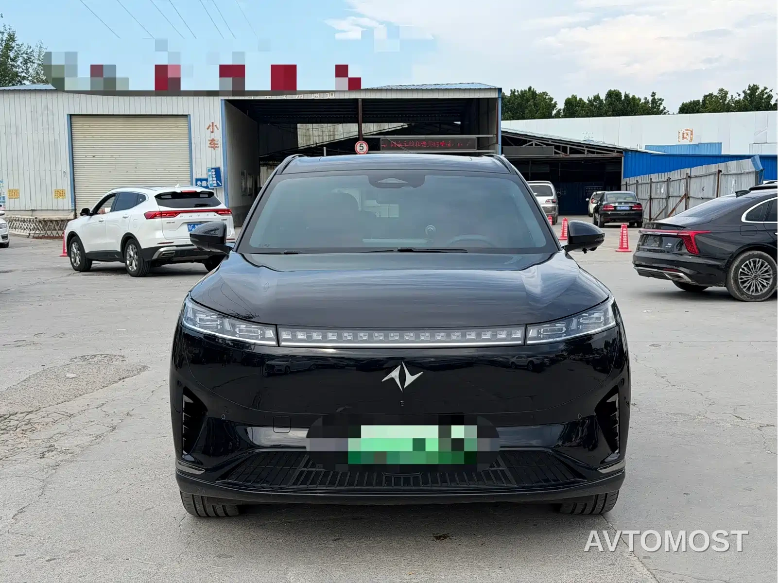 Dongfeng Yipai eπ008 2024 636Max Pure Electric 6-Seater — фото 2