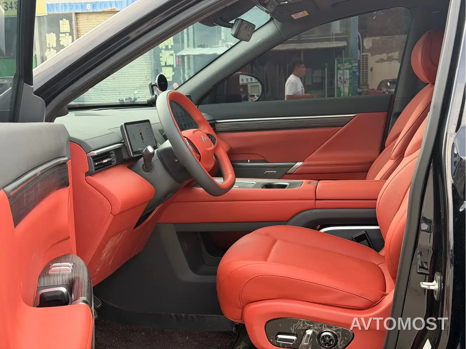 Dongfeng Yipai eπ008 2024 636Max Pure Electric 6-Seater — фото 4