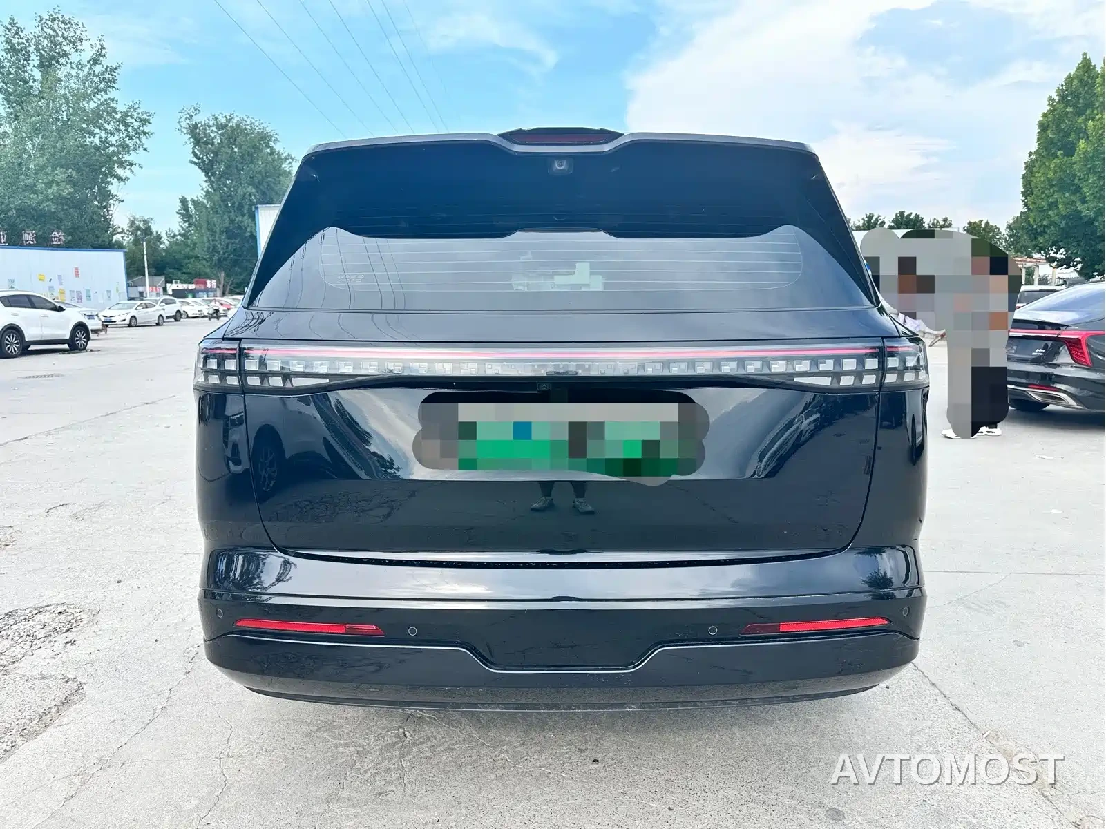 Dongfeng Yipai eπ008 2024 636Max Pure Electric 6-Seater — фото 9