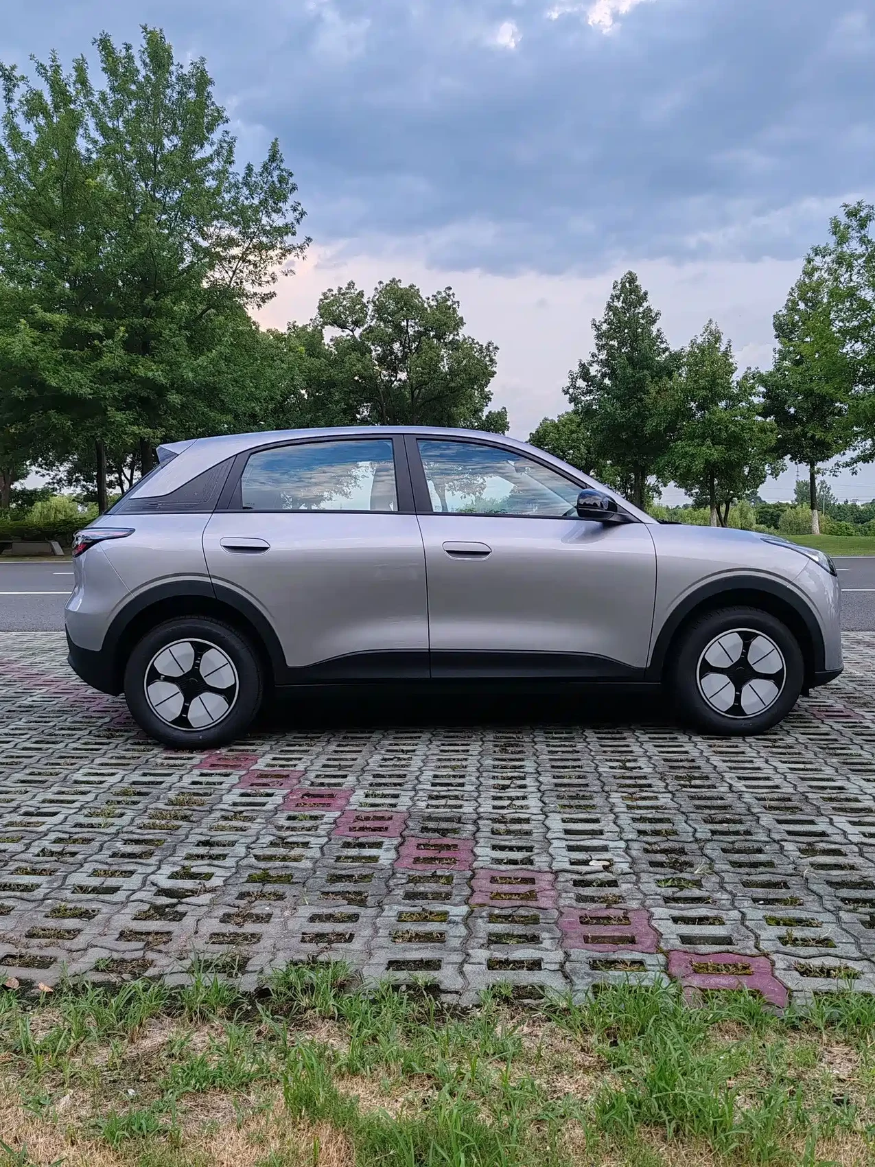 Geely Galaxy Starry Wish — фото 17
