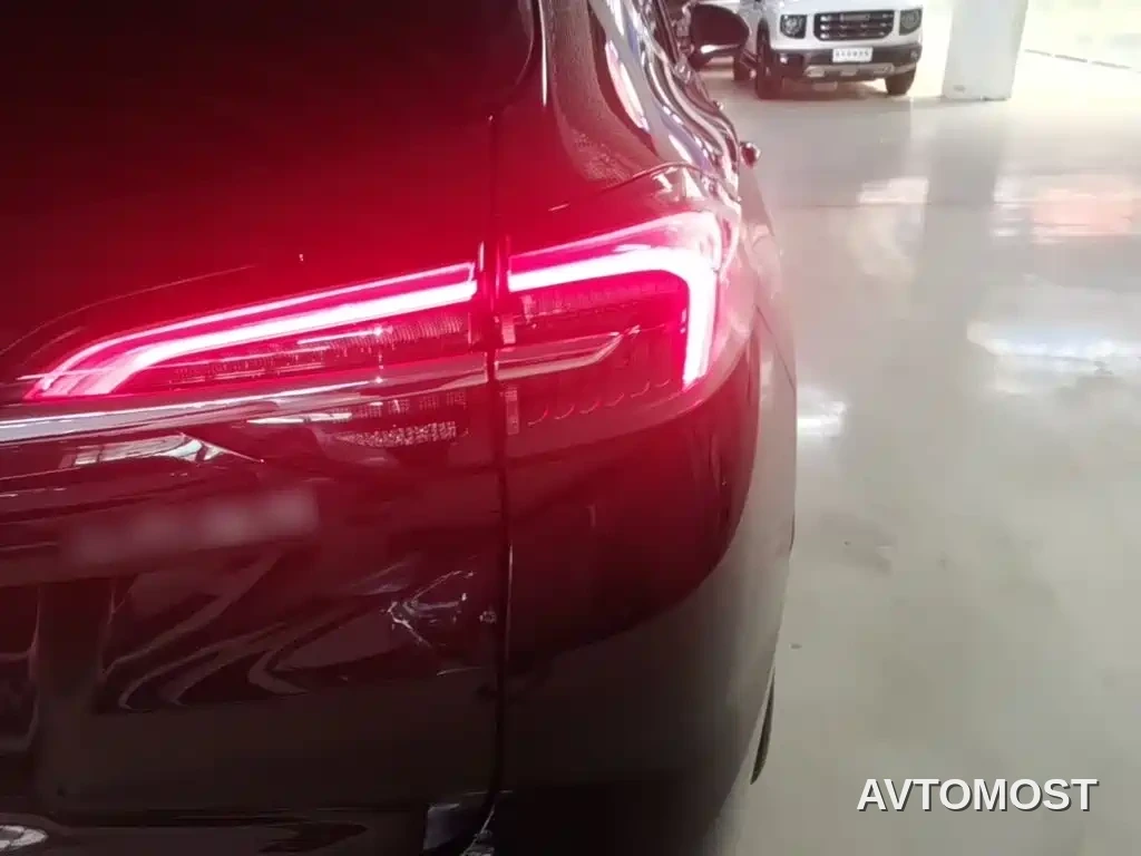 Buick Envision Plus 2022 Envision Plus Avenir 7-Seater — фото 5