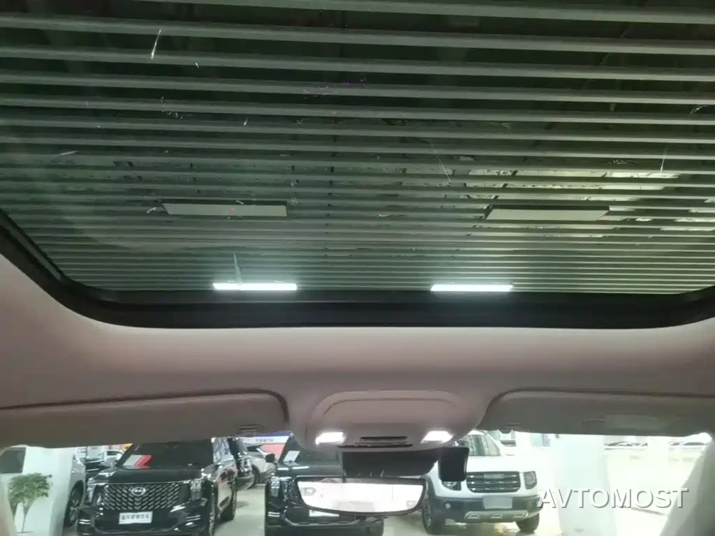 Buick Envision Plus 2022 Envision Plus Avenir 7-Seater — фото 15
