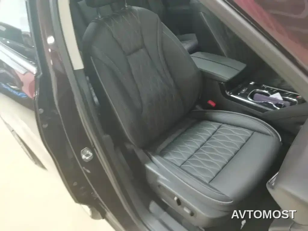 Buick Envision Plus 2022 Envision Plus Avenir 7-Seater — фото 22