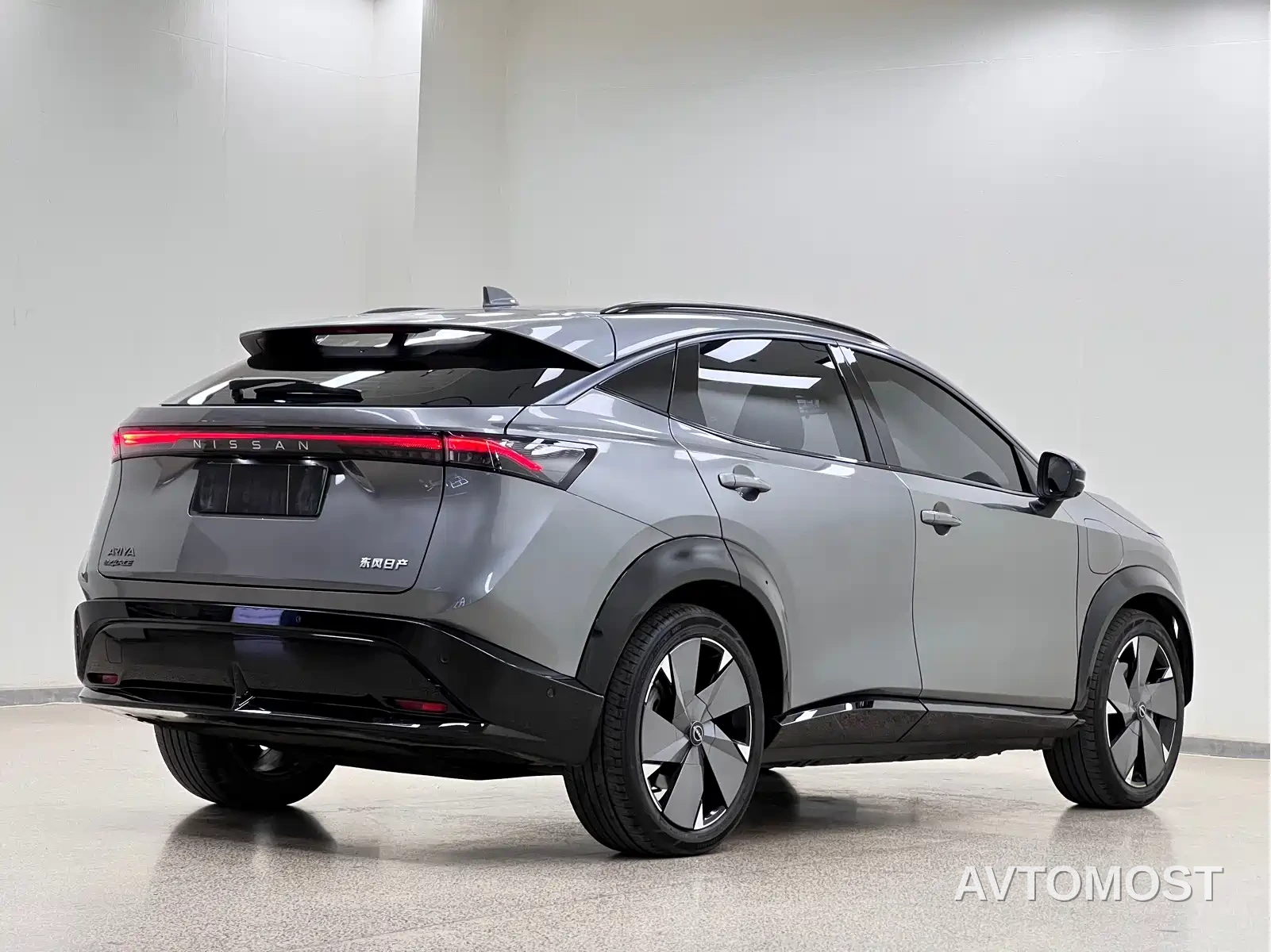 Nissan ARIYA 2022 4WD High Performance Top Edition — фото 7
