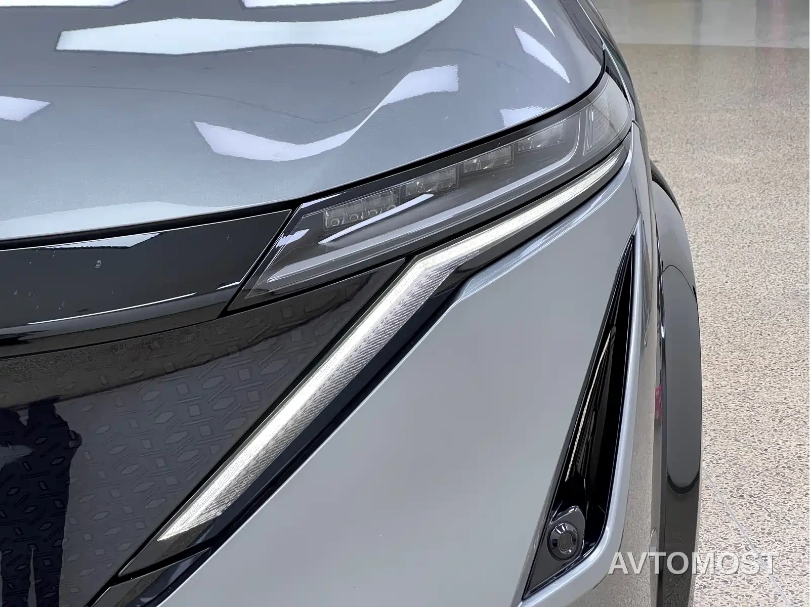 Nissan ARIYA 2022 4WD High Performance Top Edition — фото 8