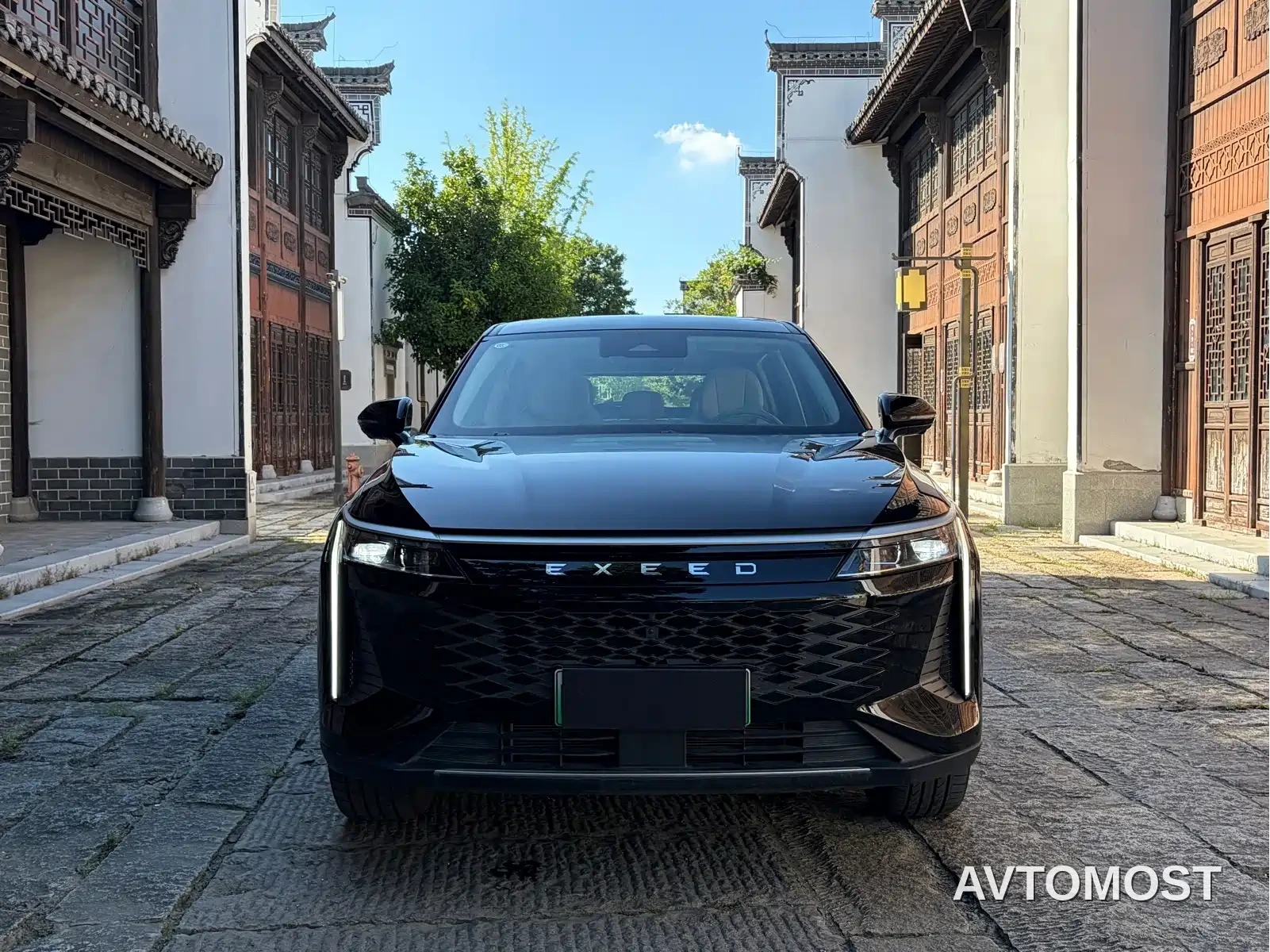 Exeed Yaoguang C-DM 2024 1.5T Extended Range Pro — фото 2