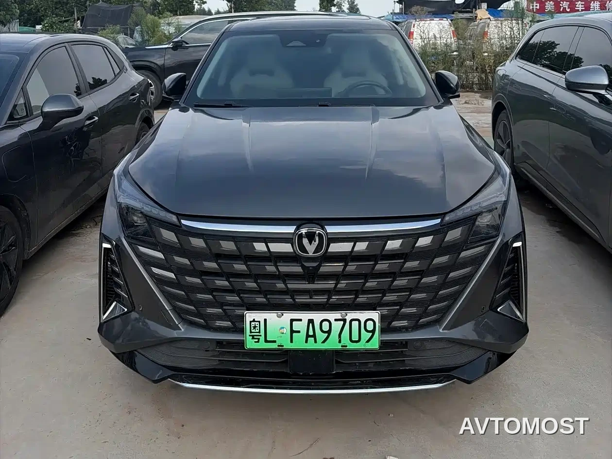 Changan UNI-Z New Energy 2024 Blue Whale iDD 125km Surpassing Edition — фото 2