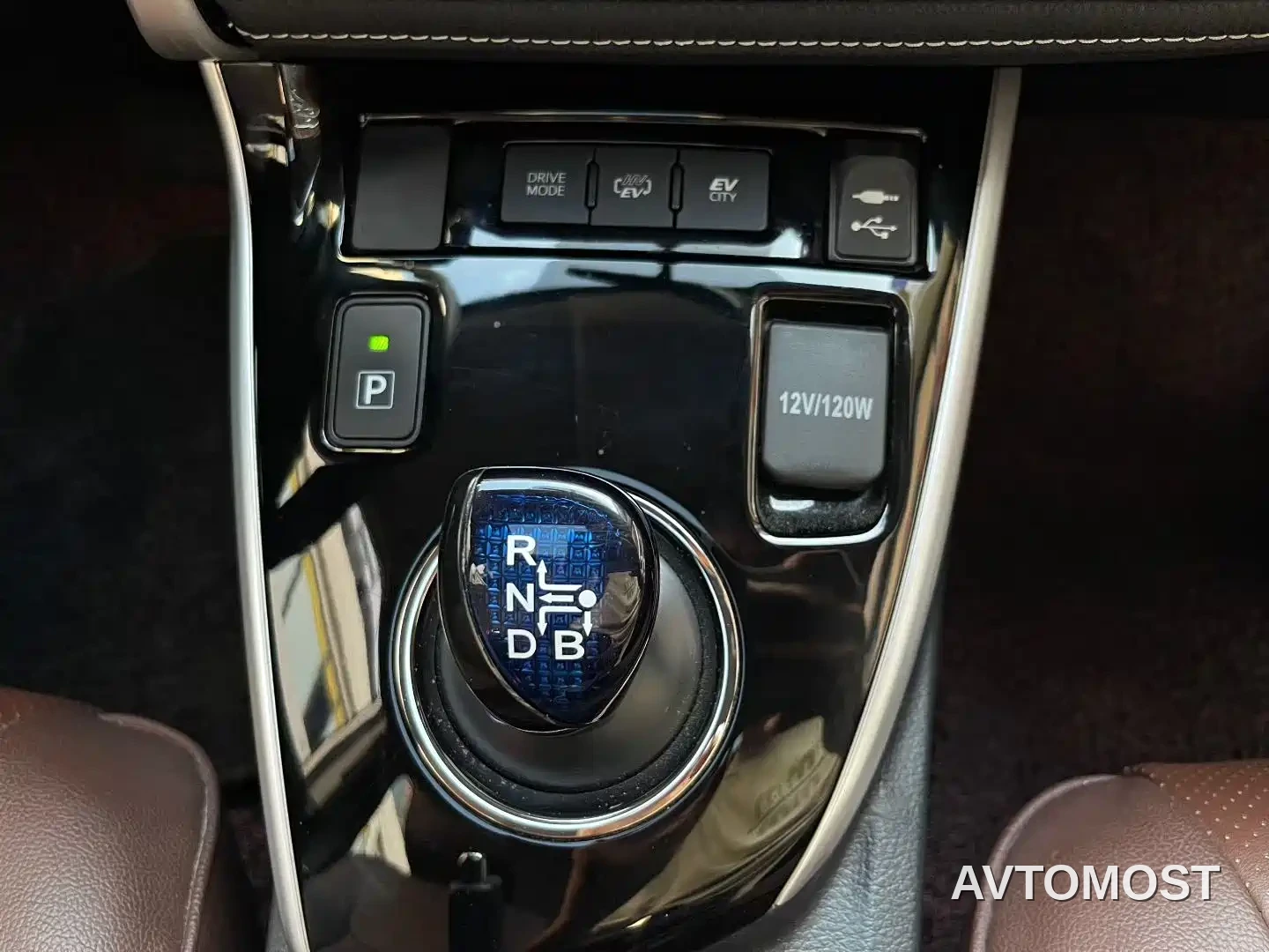Toyota Levin Twin Engine E+ 2019 1.8PH GS E-CVT Elite Edition — фото 8