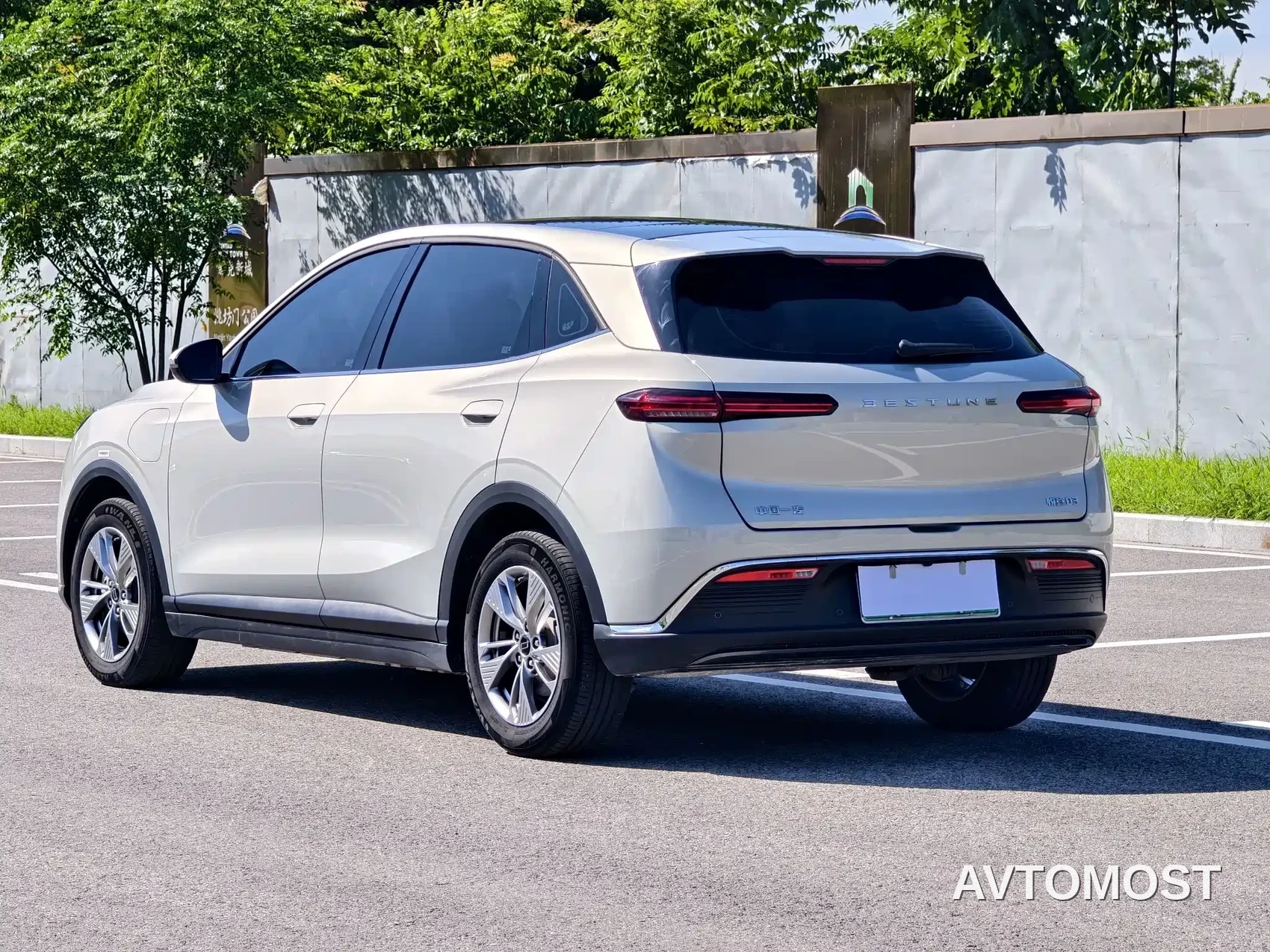 Besturn Yueyi 03 2025 Model 565km Enjoy Edition — фото 6
