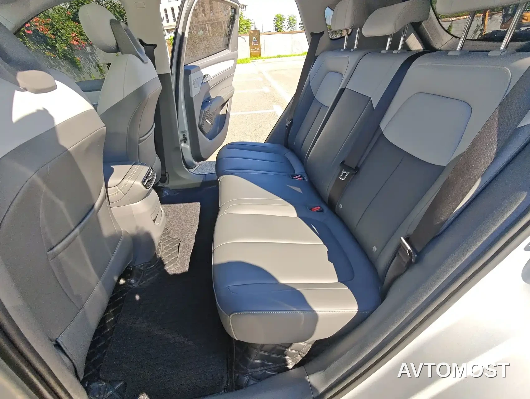 Besturn Yueyi 03 2025 Model 565km Enjoy Edition — фото 21